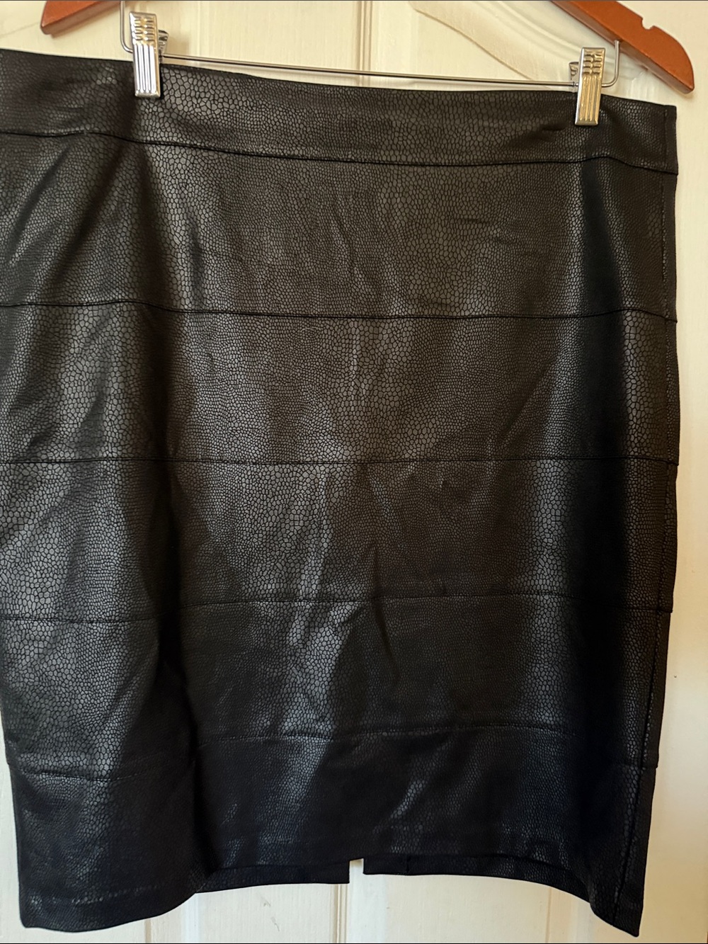 Classic Black Faux Leather Pencil Skirt